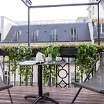 Dream Hotel Opera